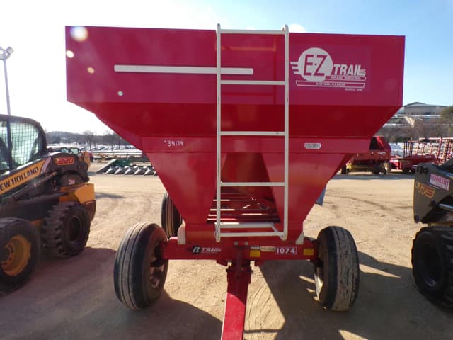 Image of E-Z Trail 3400 equipment image 2