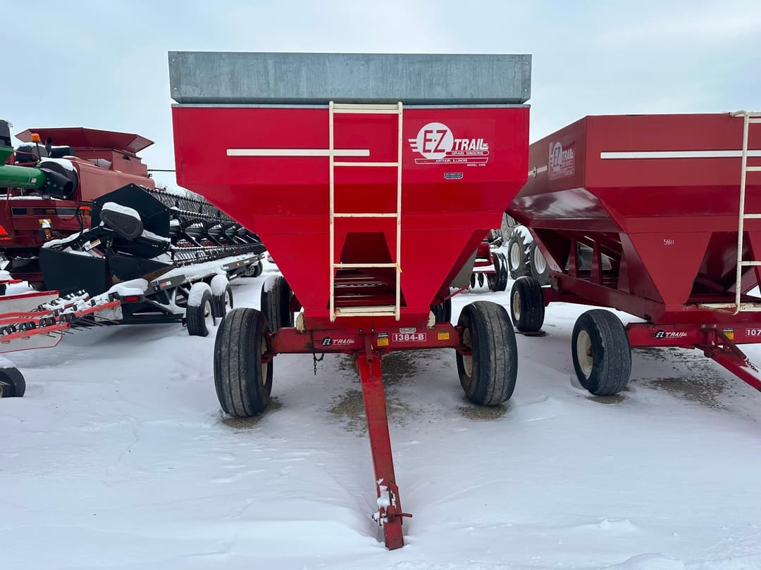 Image of E-Z Trail 3400 Image 1