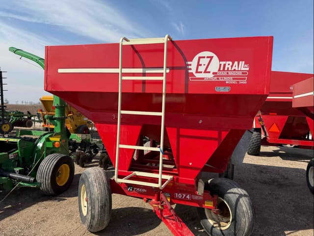 Image of E-Z Trail 3400 equipment image 4