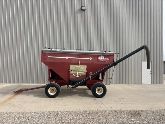 E-Z Trail 3400 Equipment Image0