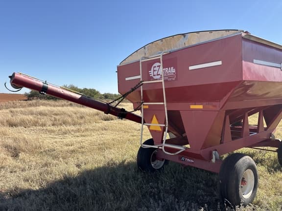 Image of E-Z Trail 3400 equipment image 2