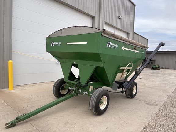 Image of E-Z Trail 3400 equipment image 3