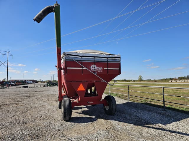 Image of E-Z Trail 3400 equipment image 4