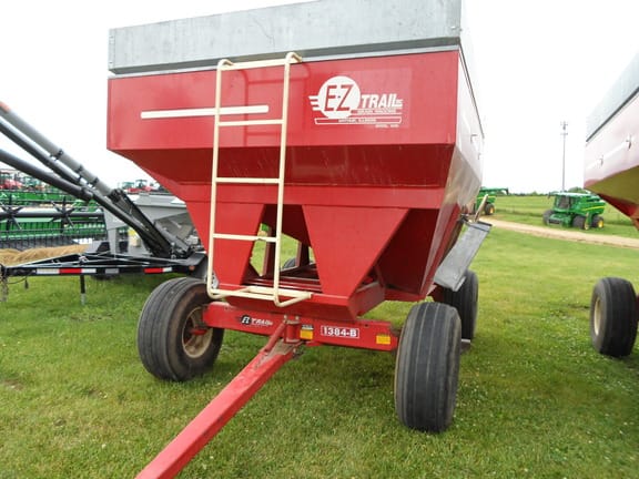 E-Z Trail 3400 Equipment Image0