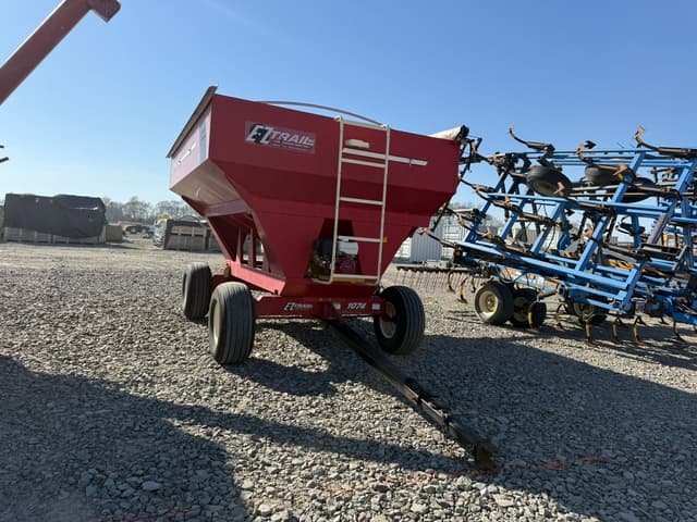 Image of E-Z Trail 3400 equipment image 1