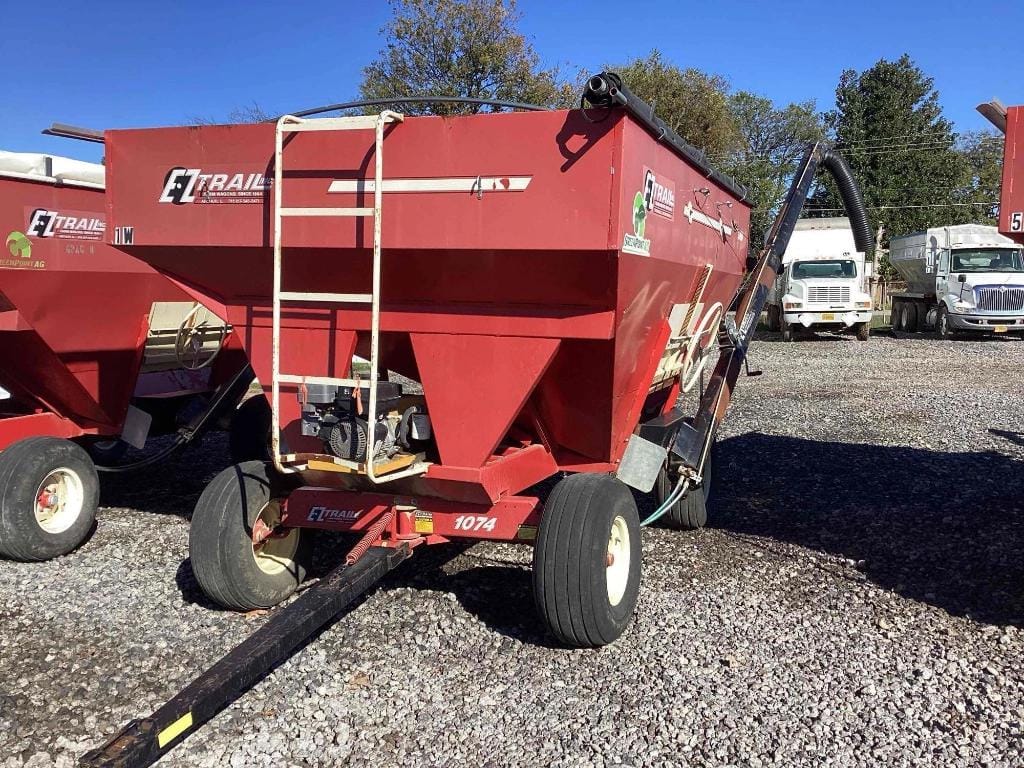 Main image E-Z Trail 3400