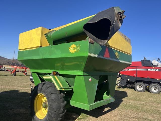 Image of E-Z Trail 475 equipment image 3