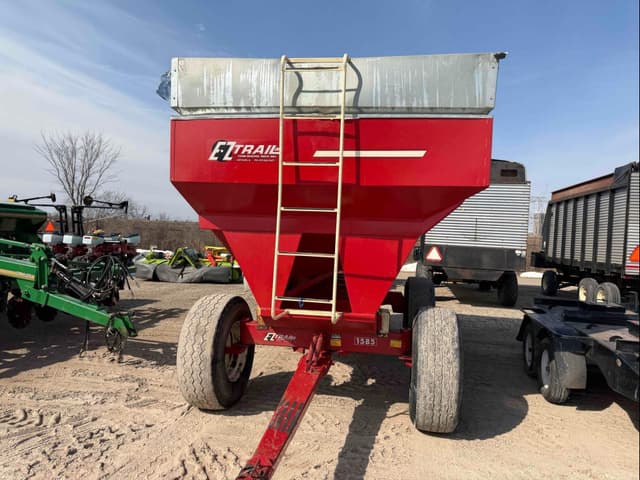 Image of E-Z Trail 500 equipment image 3