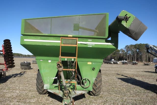 Image of E-Z Trail 500 equipment image 2