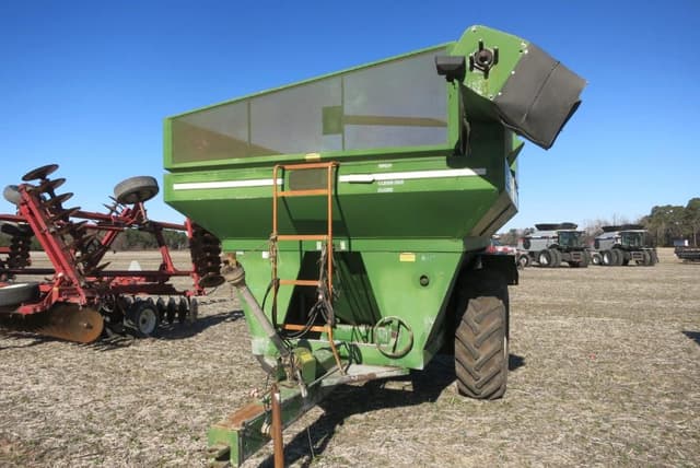 Image of E-Z Trail 500 equipment image 1