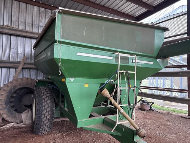 Image of E-Z Trail 510 equipment image 1