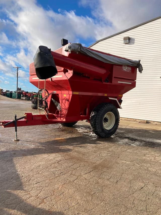 Image of E-Z Trail 510 equipment image 1