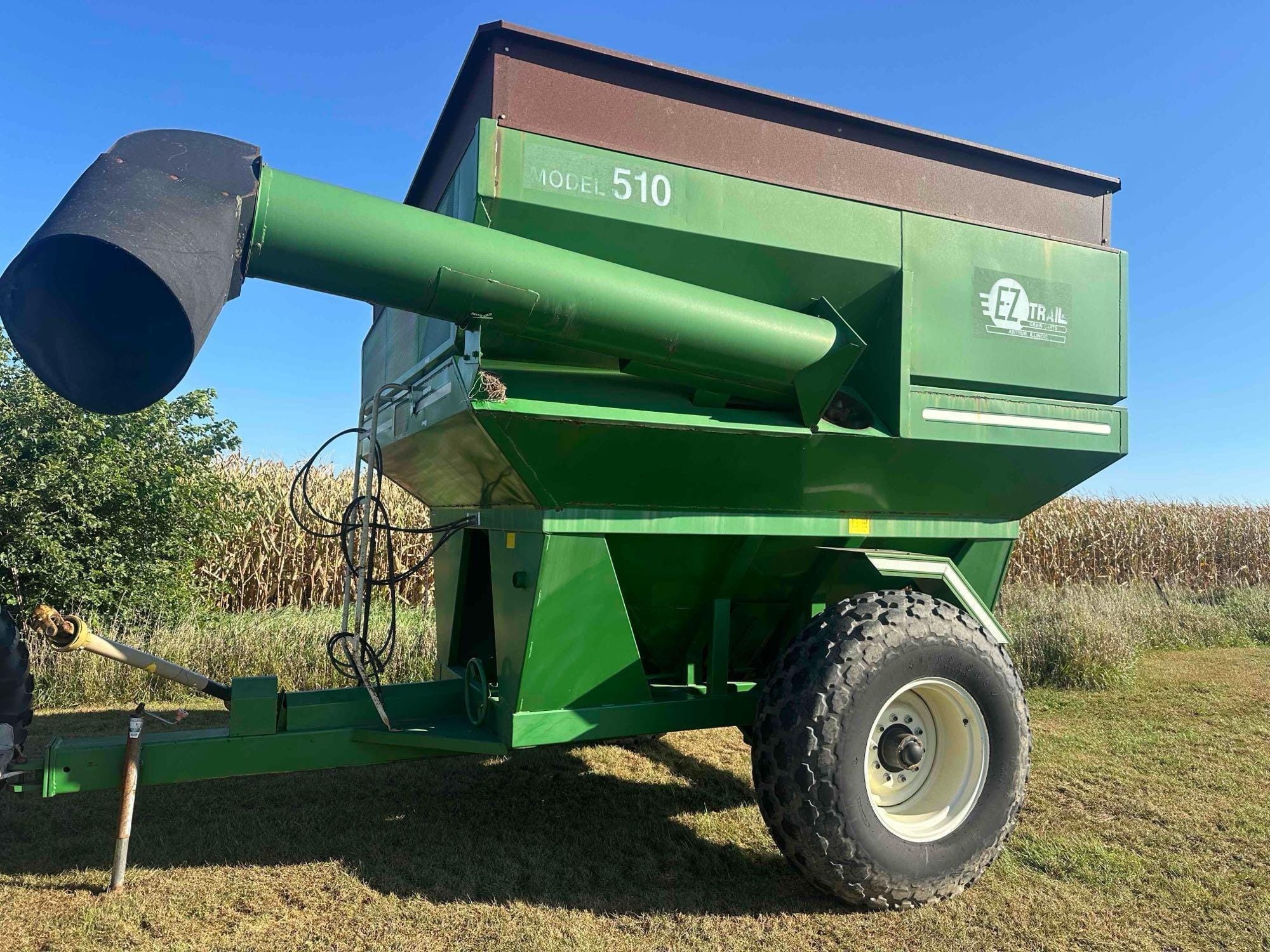 E-Z Trail 510 Equipment Image0