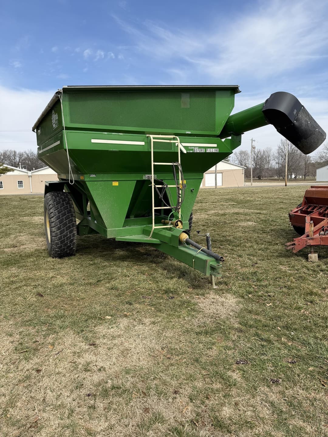 Image of E-Z Trail 510 Primary image