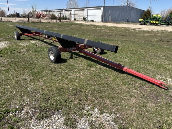 E-Z Trail 672 Equipment Image0