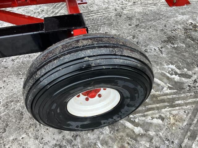 Image of E-Z Trail 672 equipment image 1