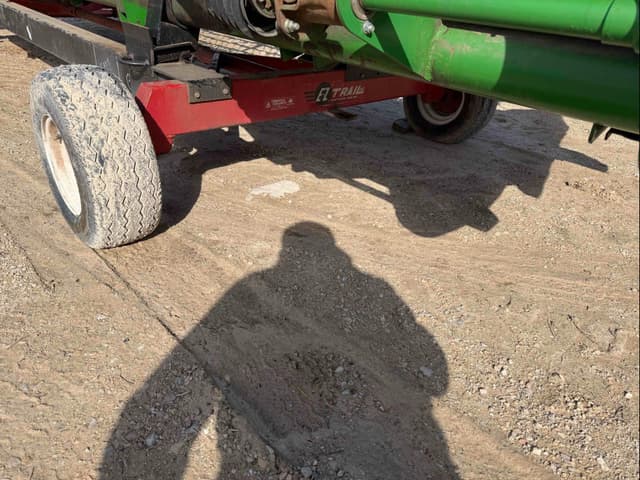 Image of E-Z Trail 672 equipment image 4