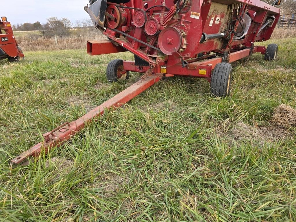 E-Z Trail 672 Equipment Image0