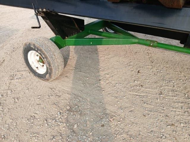 Image of E-Z Trail 672 equipment image 3