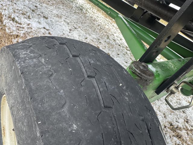 Image of E-Z Trail 680 equipment image 4