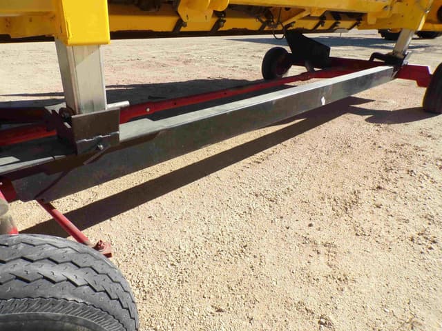 Image of E-Z Trail 680 equipment image 3