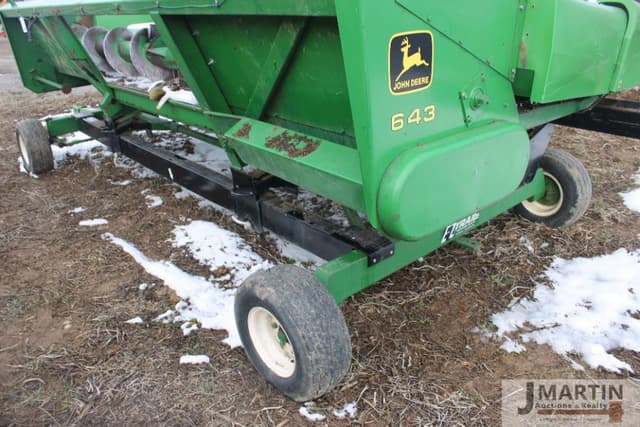 Image of E-Z Trail 680 equipment image 3