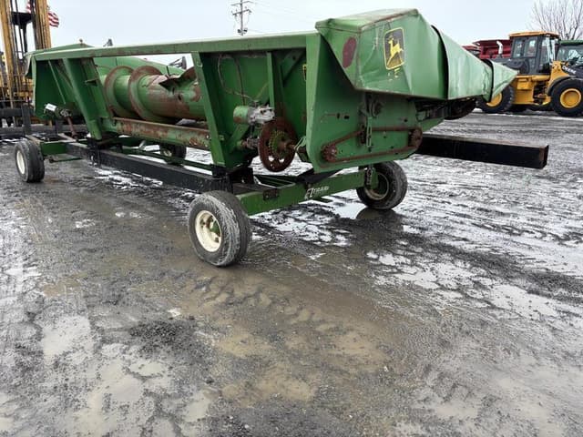 Image of E-Z Trail 680 equipment image 3