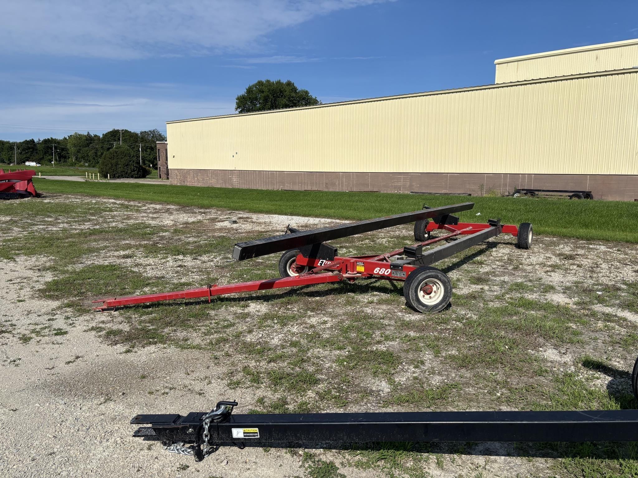 E-Z Trail 680 Equipment Image0