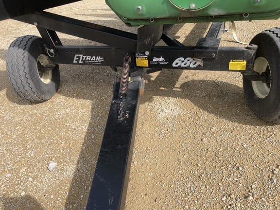 E-Z Trail 680 Equipment Image0