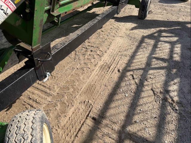 Image of E-Z Trail 680 equipment image 3