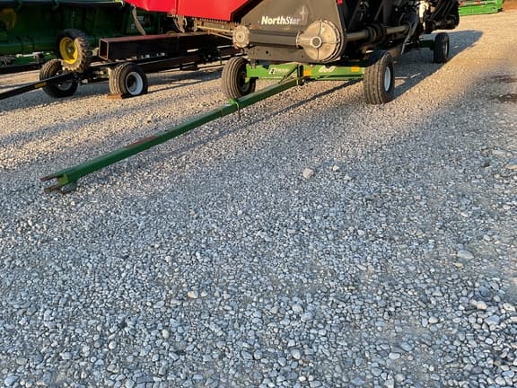 Image of E-Z Trail 680 equipment image 1