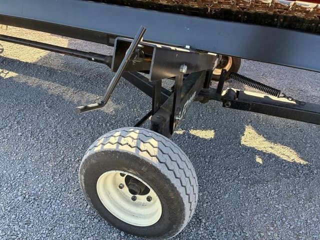 Image of E-Z Trail 680 equipment image 2