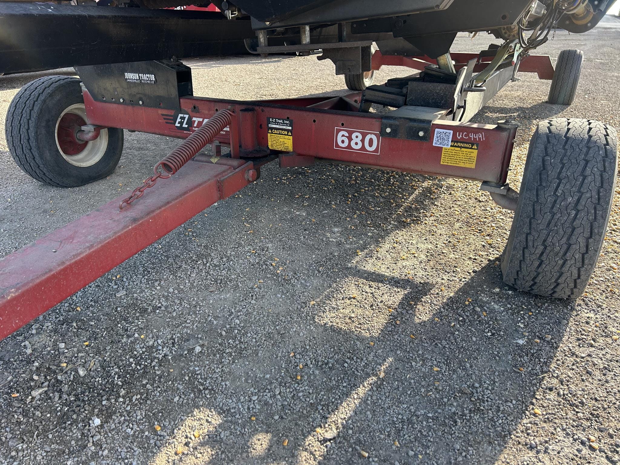 E-Z Trail 680 Equipment Image0