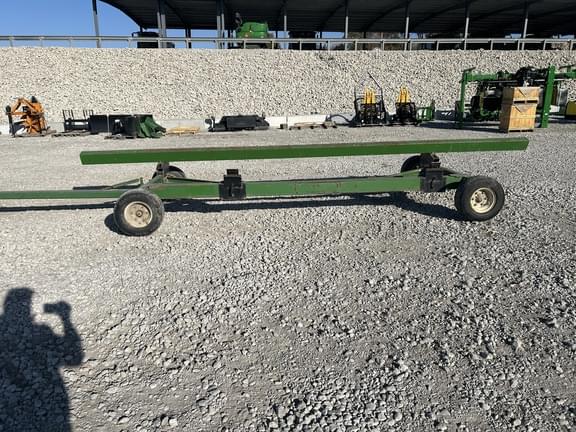 Image of E-Z Trail 680 equipment image 3