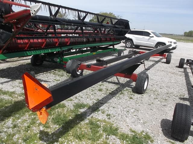 Image of E-Z Trail 680 equipment image 3