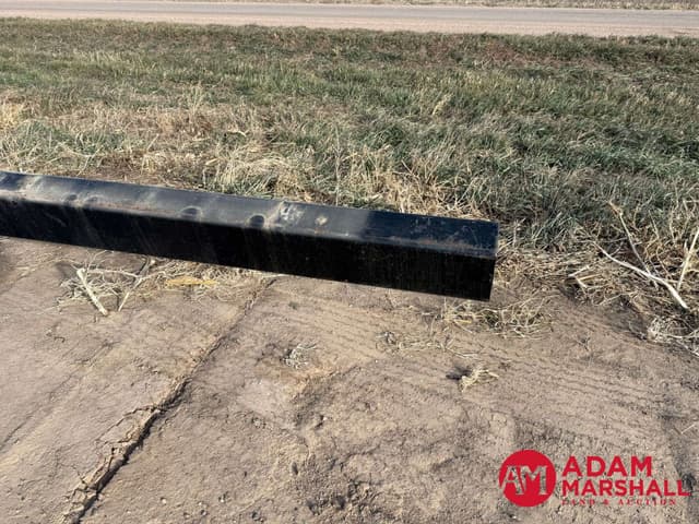 Image of E-Z Trail 680 equipment image 3