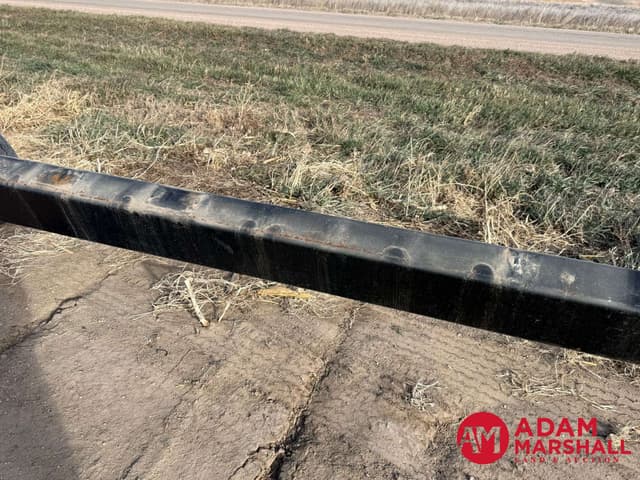 Image of E-Z Trail 680 equipment image 4