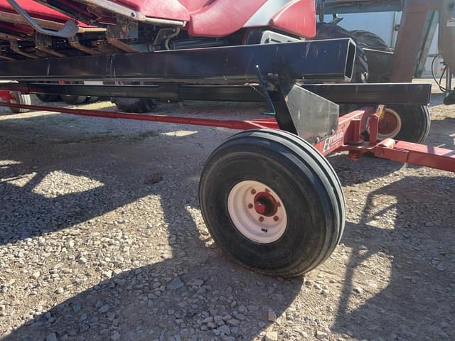 Image of E-Z Trail 880 equipment image 1