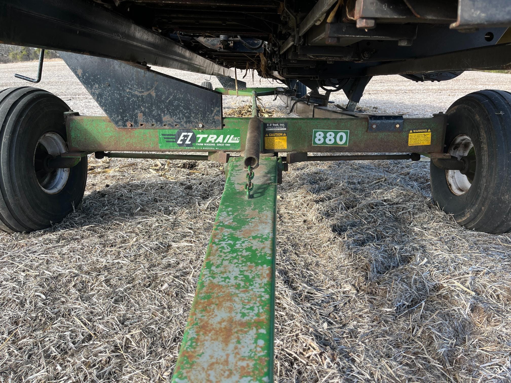 E-Z Trail 880 Equipment Image0