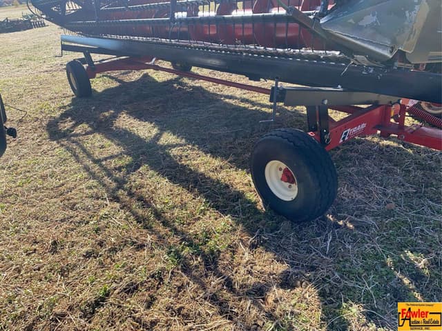 Image of E-Z Trail 880 equipment image 1