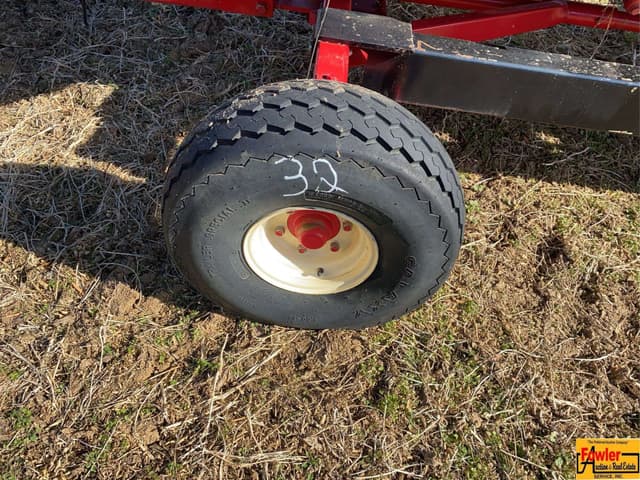 Image of E-Z Trail 880 equipment image 2