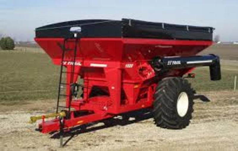 E-Z Trail 870 Equipment Image0