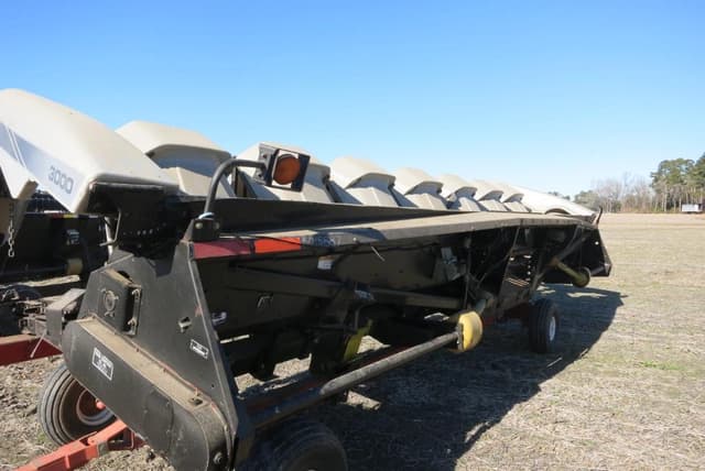 Image of AGCO 3000 equipment image 4