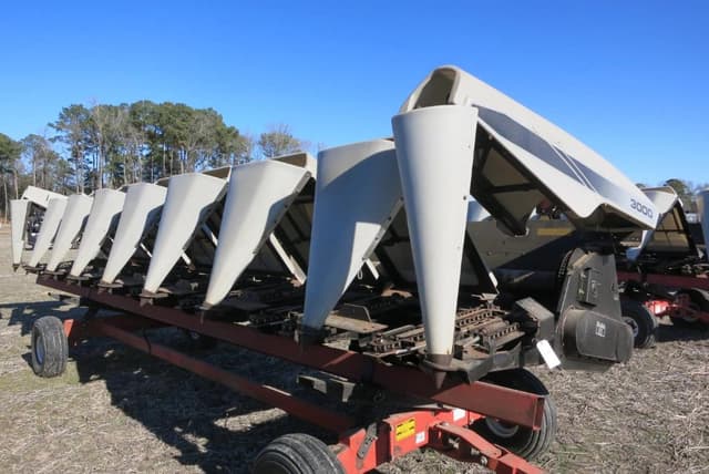 Image of AGCO 3000 equipment image 1