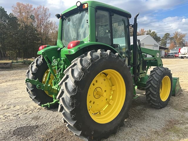 Image of John Deere 6420 equipment image 4