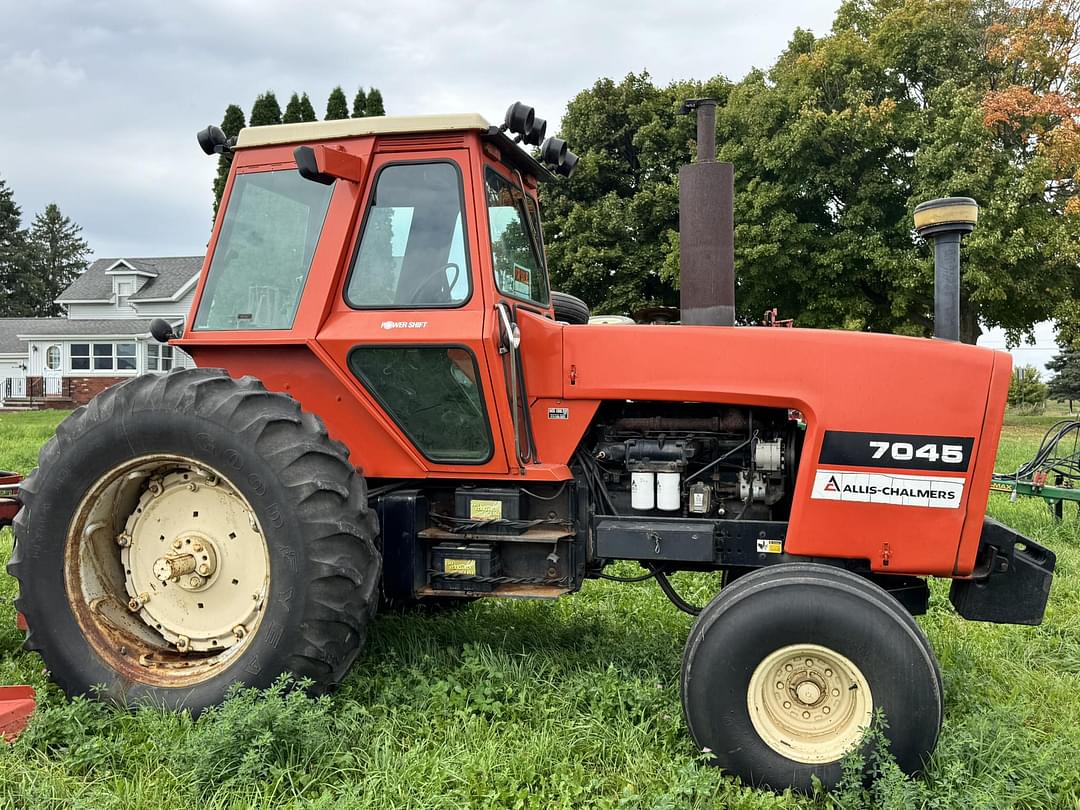 Image of Allis Chalmers 7045 Image 1