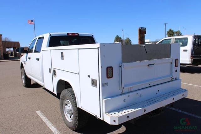 Image of Dodge Ram 2500 equipment image 3