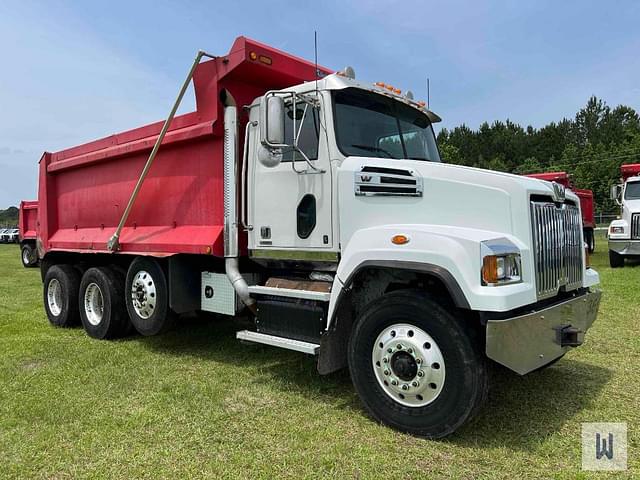 Image of Western Star 4700SF equipment image 2