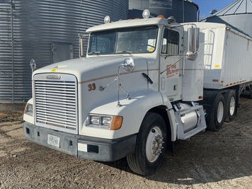 Main image Freightliner FLD112