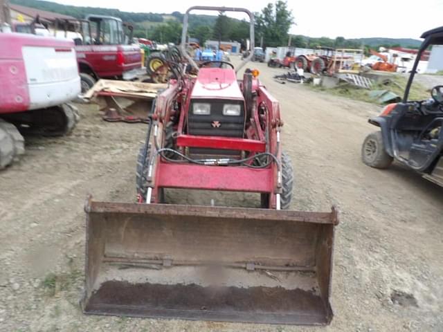 Image of Massey Ferguson 1035 equipment image 1